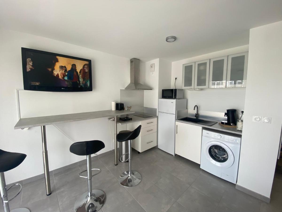 Appartement Type 2 Neuf +Grande Terrasse เลอลาวองดูว์ ภายนอก รูปภาพ