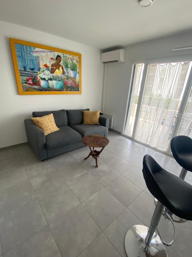 Appartement Type 2 Neuf +Grande Terrasse เลอลาวองดูว์ ภายนอก รูปภาพ