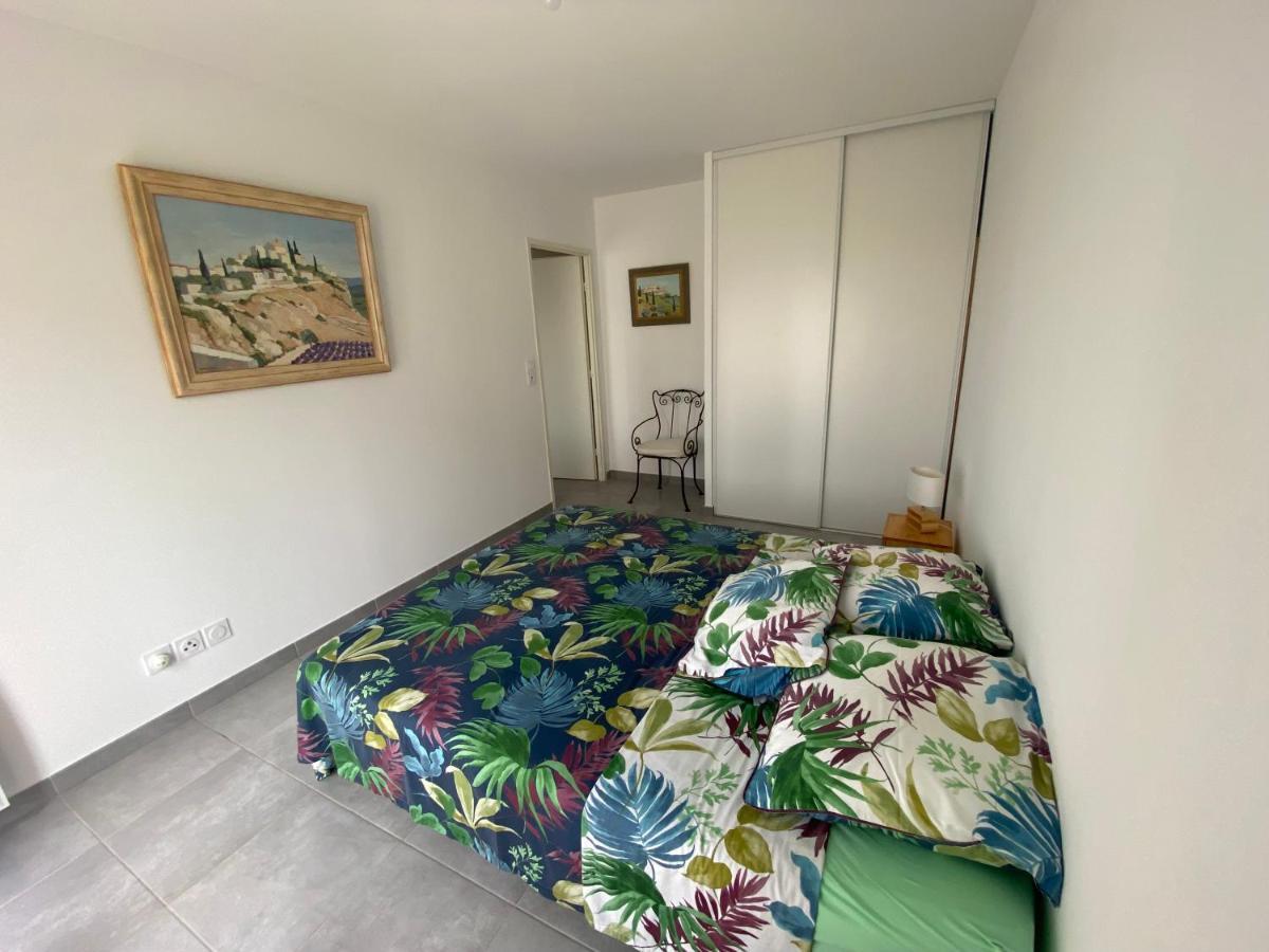 Appartement Type 2 Neuf +Grande Terrasse เลอลาวองดูว์ ภายนอก รูปภาพ