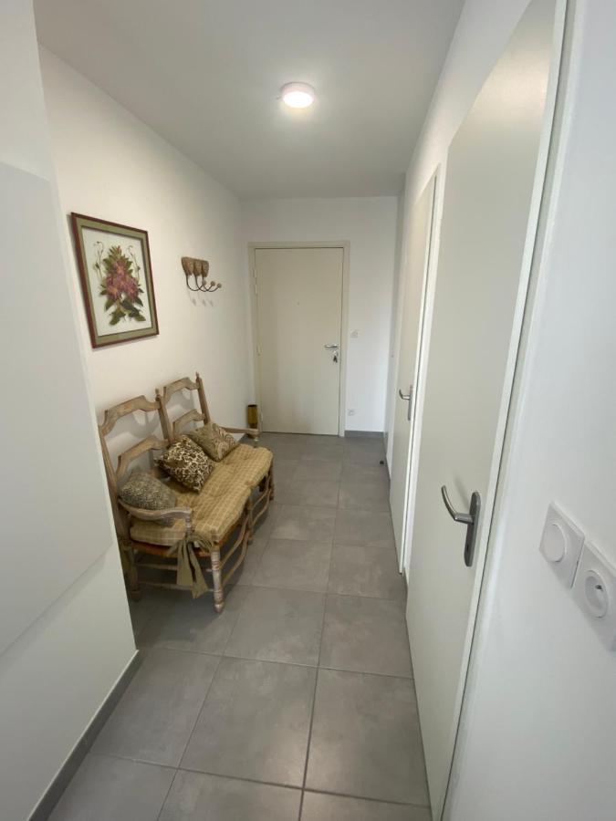 Appartement Type 2 Neuf +Grande Terrasse เลอลาวองดูว์ ภายนอก รูปภาพ